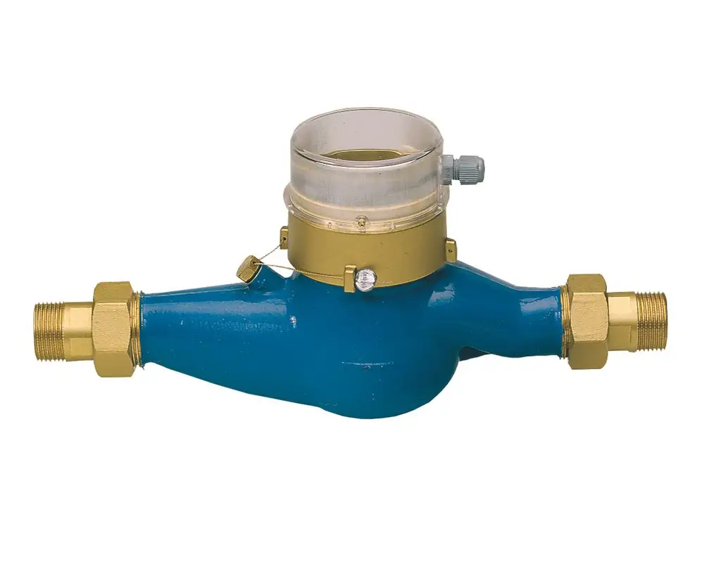 Wasserzähler in blauer Lackierung mit transparentem Gehäuse und Messwerk. Anschlüsse aus Messing. Für die Verwendung mit Dosierpumpen geeignet. BWT-Produkt.